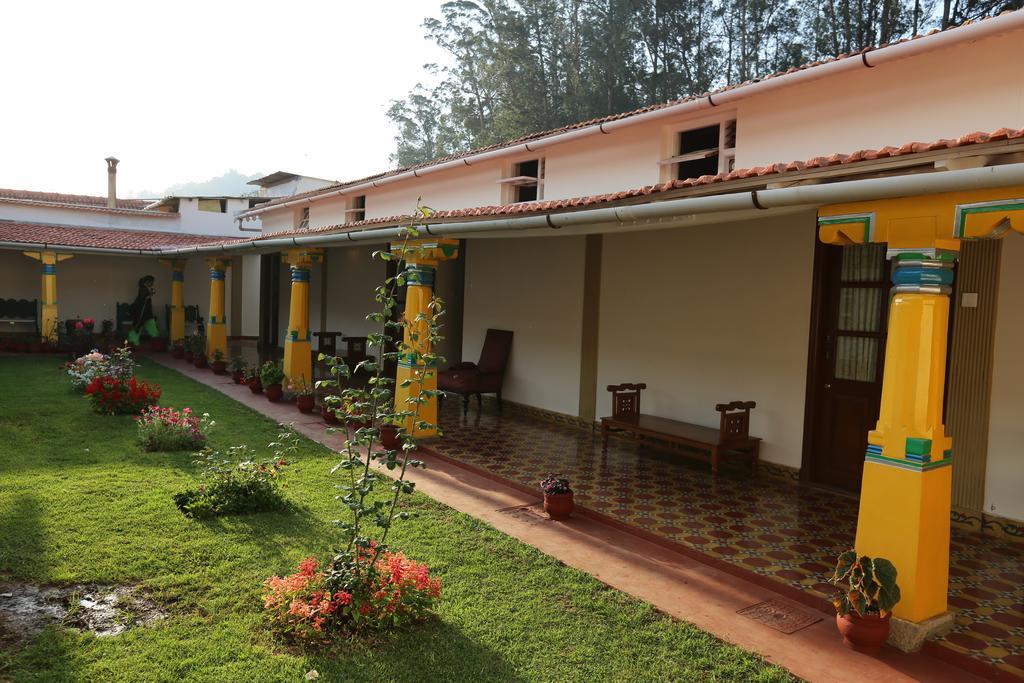 The Grange Hotel Ooty Buitenkant foto