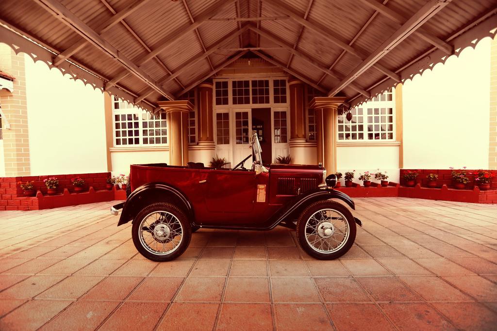 The Grange Hotel Ooty Buitenkant foto